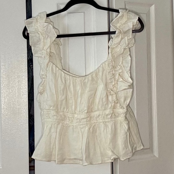 Abercrombie White Ruffled Sleeve Peplum Tank Top - Picture 2 of 4